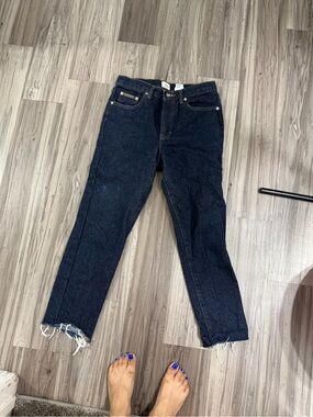 #15 Calvin Klein Jeans Dark Wash Straight Leg Raw Hem Jeans Women’s Size 5